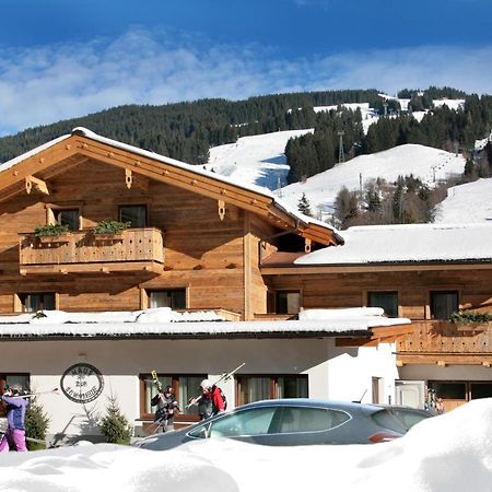 Intown Apartment Schmiede Saalbach-Hinterglemm Exteriör bild